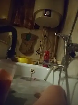 Snapshot of Tomassasdss chatting on November 24, 2025, 4:34 am Tomassasdss online show from November 24, 2025, 4:34 am