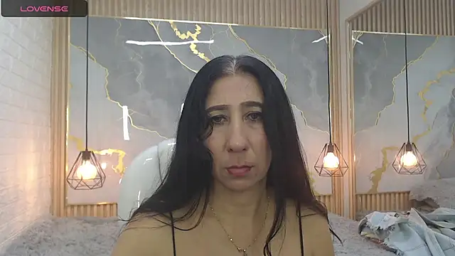 nei girl online show from September 10, 2025, 10:48 am