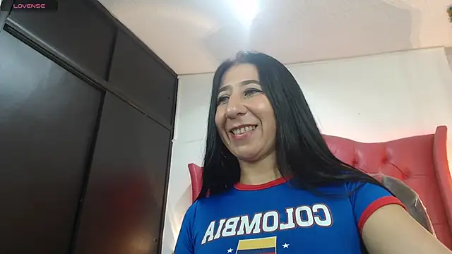 nei girl online show from June 27, 2026, 11:48 am
