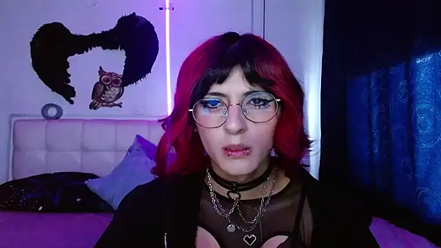 goth minerva online show from October 5, 2025, 1:31 pm