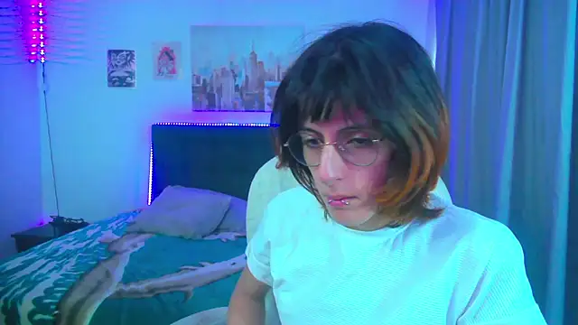 Snapshot of goth_minerva chatting on June 17, 2026, 1:34 pm goth minerva online show from June 17, 2026, 1:34 pm