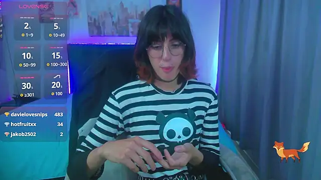 Snapshot of goth_minerva chatting on July 28, 2026, 6:20 pm goth minerva online show from July 28, 2026, 6:20 pm