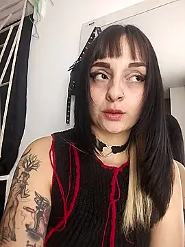 KARINNA  RAVEN online show from April 3, 2026, 11:14 pm