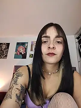 Snapshot of KARINNA__RAVEN chatting on May 15, 2026, 12:28 am KARINNA RAVEN online show from May 15, 2026, 12:28 am