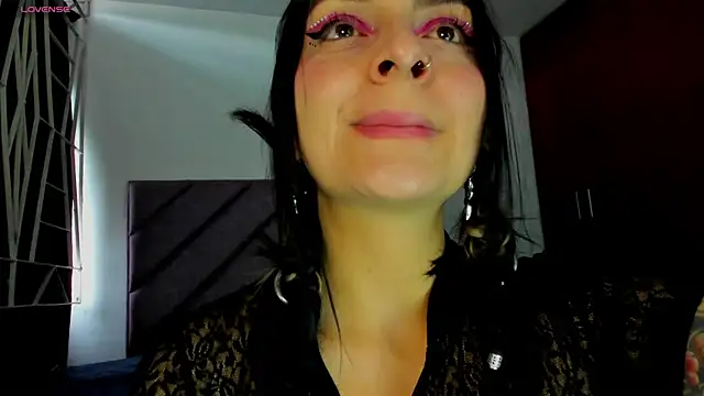KARINNA  RAVEN online show from July 31, 2026, 9:47 pm