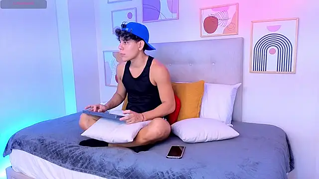 Almiboys online show from July 30, 2026, 12:09 am