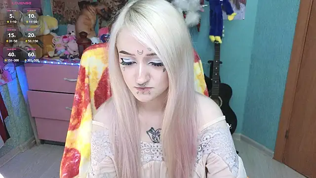 Manuela unicorn online show from November 15, 2025, 8:16 pm