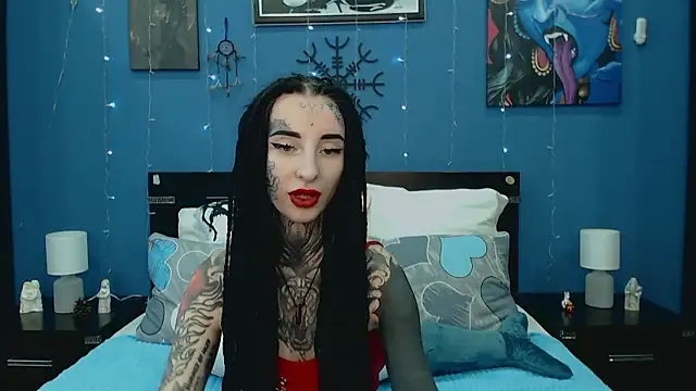 Snapshot of Velvetbat chatting on June 17, 2026, 7:33 am Velvetbat online show from June 17, 2026, 7:33 am