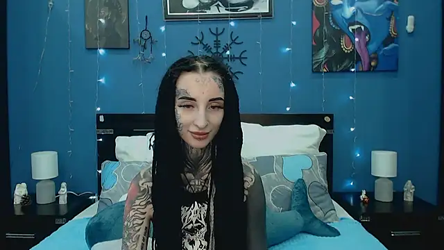 Velvetbat online show from June 26, 2026, 7:46 am