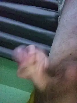 Snapshot of DrShocks chatting on February 5, 2026, 3:44 am DrShocks online show from February 5, 2026, 3:44 am