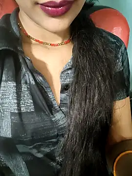 Eshwari Chopra online show from April 28, 2026, 2:27 am