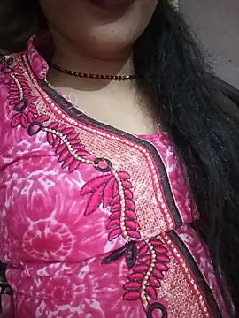 Snapshot of Eshwari_Chopra chatting on July 28, 2026, 2:35 pm Eshwari Chopra online show from July 28, 2026, 2:35 pm