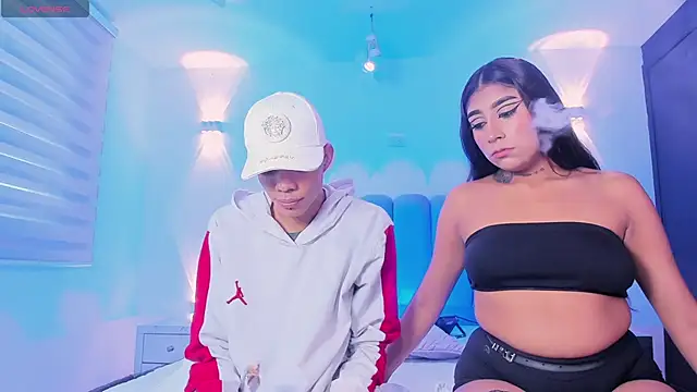 Snapshot of candyandmarilyn chatting on September 24, 2025, 8:45 pm candyandmarilyn online show from September 24, 2025, 8:45 pm