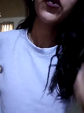 Camilitah online show from March 14, 2026, 11:37 am