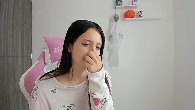 ImBunnyNova online show from October 14, 2025, 12:50 pm