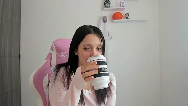 ImBunnyNova online show from October 15, 2025, 1:55 pm