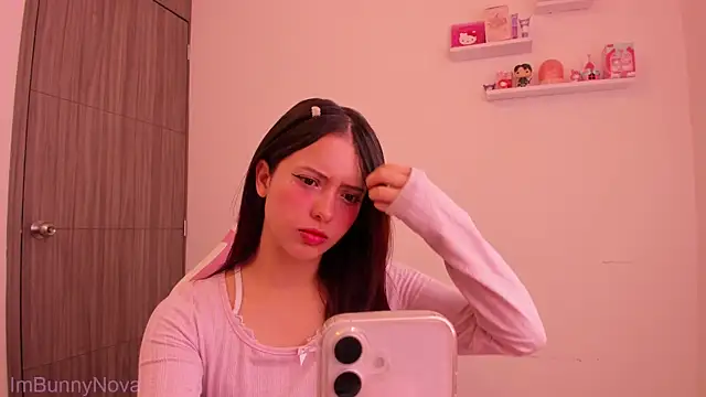 ImBunnyNova online show from June 25, 2026, 2:43 pm