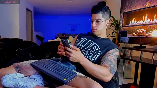 Lukas Green online show from April 24, 2026, 10:45 pm