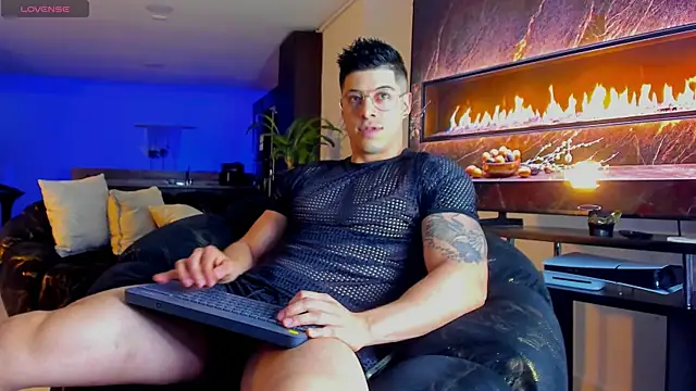 Lukas Green online show from April 28, 2026, 5:12 am