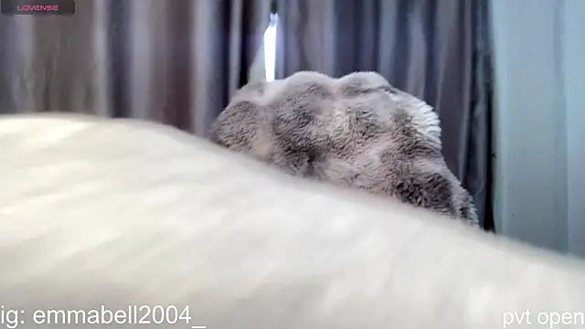 Snapshot of emma__bell_ chatting on December 2, 2025, 5:08 pm emma bell online show from December 2, 2025, 5:08 pm