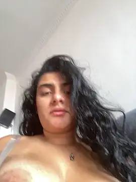 Snapshot of carlafox05 chatting on May 13, 2026, 2:47 pm carlafox05 online show from May 13, 2026, 2:47 pm