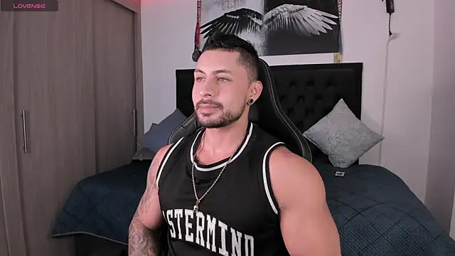 Snapshot of santi_aesthetic chatting on September 22, 2025, 12:34 am santi aesthetic online show from September 22, 2025, 12:34 am