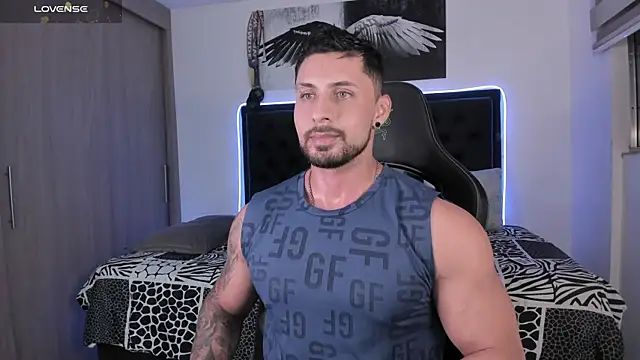Snapshot of santi_aesthetic chatting on July 1, 2026, 11:59 pm santi aesthetic online show from July 1, 2026, 11:59 pm