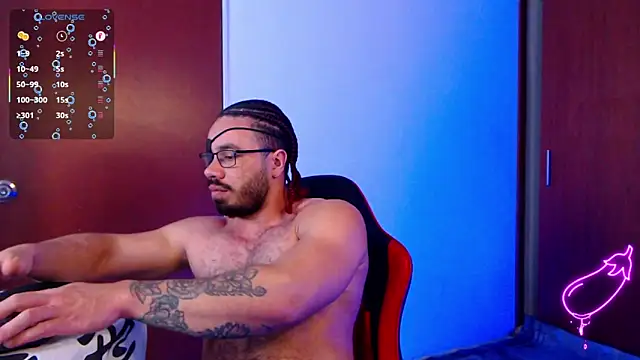 Snapshot of pirata_fitness chatting on June 7, 2026, 9:46 am pirata fitness online show from June 7, 2026, 9:46 am
