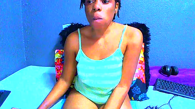 Snapshot of SMALLBOOBSXX chatting on May 3, 2026, 5:13 am SMALLBOOBSXX online show from May 3, 2026, 5:13 am