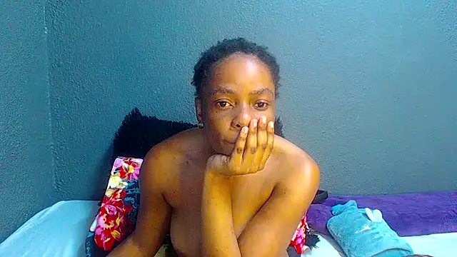 Snapshot of SMALLBOOBSXX chatting on May 22, 2026, 5:03 am SMALLBOOBSXX online show from May 22, 2026, 5:03 am