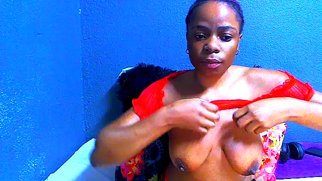 Snapshot of SMALLBOOBSXX chatting on July 19, 2026, 5:55 am SMALLBOOBSXX online show from July 19, 2026, 5:55 am