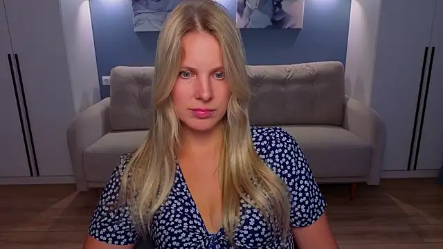 Snapshot of MelanieBennett chatting on July 11, 2026, 9:12 am MelanieBennett online show from July 11, 2026, 9:12 am