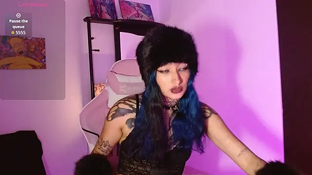 Snapshot of SharaRoss1 chatting on November 4, 2025, 3:38 am SharaRoss1 online show from November 4, 2025, 3:38 am