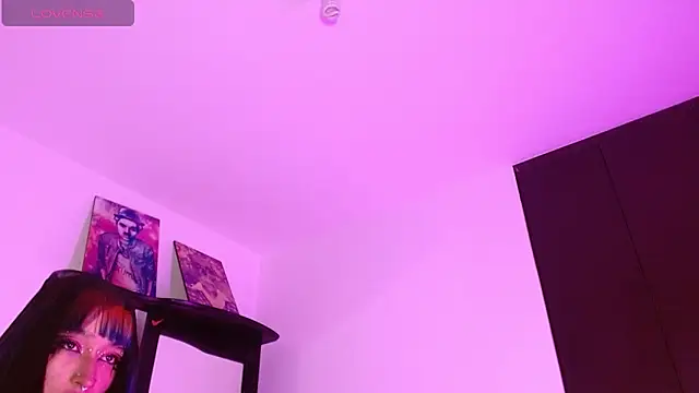 SharaRoss1 online show from January 15, 2026, 5:12 am