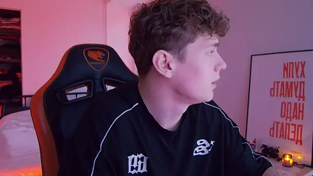 DanyDavis online show from October 17, 2025, 1:14 pm