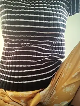 Desi Bhabi 01 online show from December 4, 2025, 2:32 am