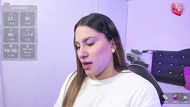 Snapshot of saaya_tay chatting on October 14, 2025, 3:18 am saaya tay online show from October 14, 2025, 3:18 am