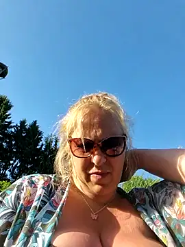 chupasexy online show from May 27, 2026, 4:59 pm