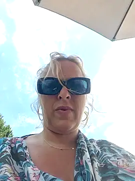 chupasexy online show from June 19, 2026, 12:31 pm