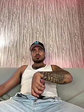 Snapshot of PapiStan chatting on December 21, 2025, 1:18 pm PapiStan online show from December 21, 2025, 1:18 pm