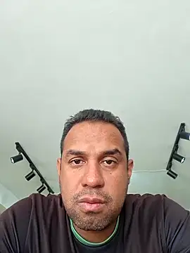 elnegro707070 online show from March 11, 2026, 4:24 pm