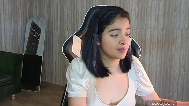 Snapshot of clementine_t chatting on September 24, 2025, 2:37 am clementine t online show from September 24, 2025, 2:37 am