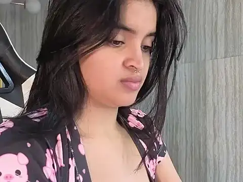 Snapshot of clementine_t chatting on November 24, 2025, 12:38 pm clementine t online show from November 24, 2025, 12:38 pm