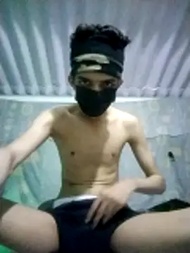 HannanKhan25 online show from March 12, 2026, 6:58 pm