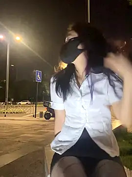 Snapshot of AiBanana chatting on September 20, 2025, 6:53 pm AiBanana online show from September 20, 2025, 6:53 pm