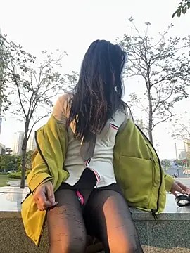 Snapshot of AiBanana chatting on November 28, 2025, 9:23 am AiBanana online show from November 28, 2025, 9:23 am