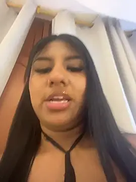 Snapshot of Emmily_Vargas chatting on October 11, 2025, 1:49 am Emmily Vargas online show from October 11, 2025, 1:49 am