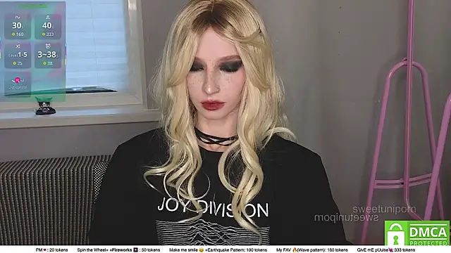 sweetuniporn online show from October 24, 2025, 7:38 am