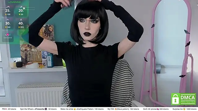 sweetuniporn online show from April 25, 2026, 7:22 am