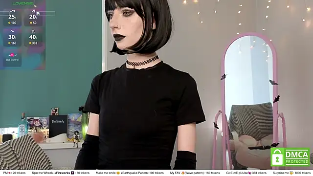 sweetuniporn online show from May 3, 2026, 8:42 am